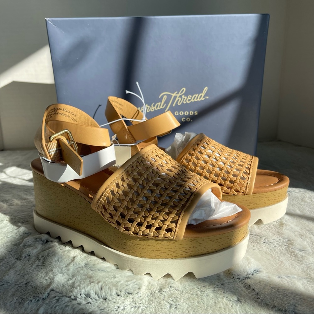 Universal Thread Alba Memory Foam Wedge Platform Sandals, Tan, Women's - Picture 8 of 10